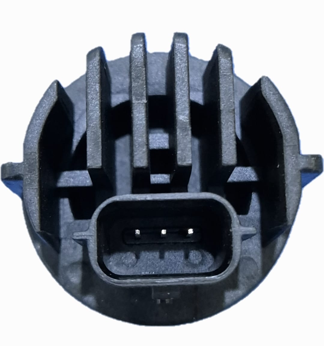 1204-0215 TOYOTA HILUX REGUE 3PIN RED (BIG) WITH SOCKET TOYOTA HILUX REGUE 3PIN RED (BIG) WITH SOCKET - Image 3