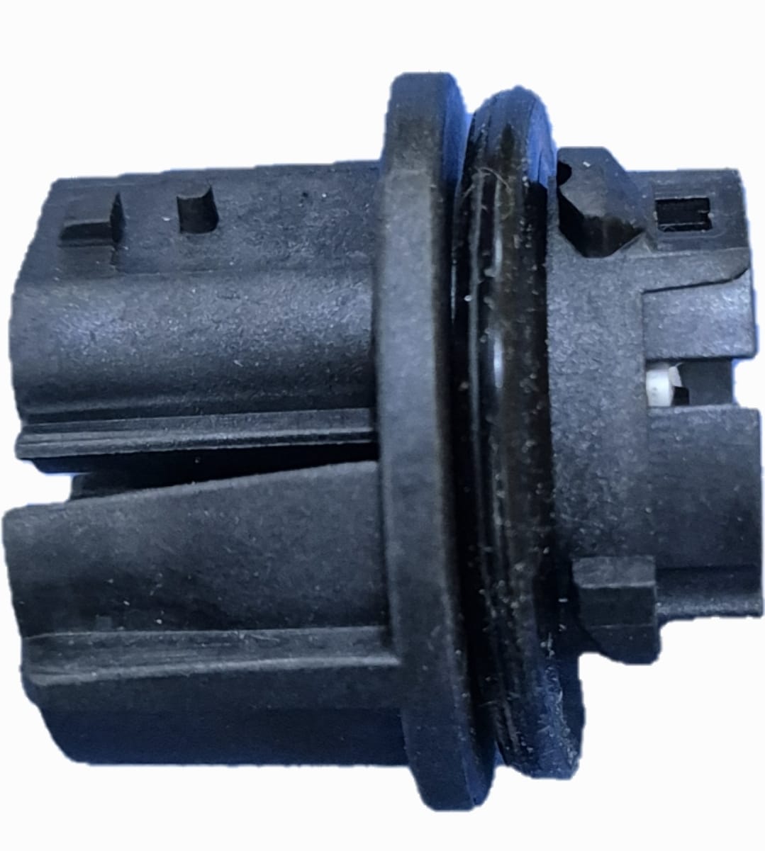 1204-0226 TOYOTA HILUX REGUE RED (SMALL) WITH SOCKET BULB LED - Image 4