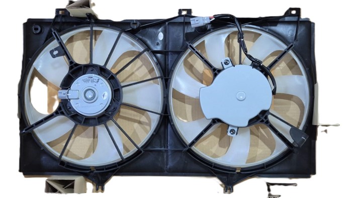1305-X2490 TOYOTA CAMRY Y06 ACV40 50 2.0 2.4 DENSO FAN ASSEMBLY