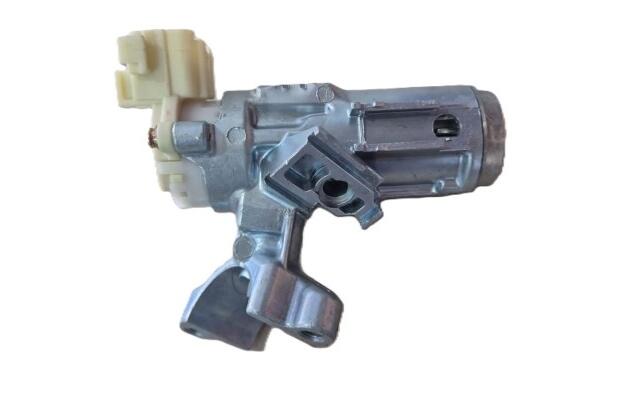 1804-OK020 TOYOTA VIGO KUN25 BODY SOCKET 7 PINS IGNITION KEY SWITCH